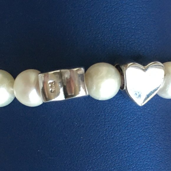 Freshwater Pearls & Hearts Bracelet - Picture 5 of 5
